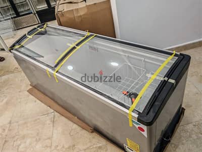 ثلاجات عرض وفريزرات جميع الأحجام