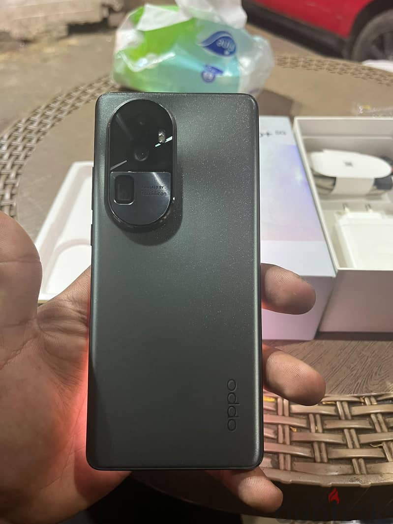 OPPO Reno 10 Pro 4