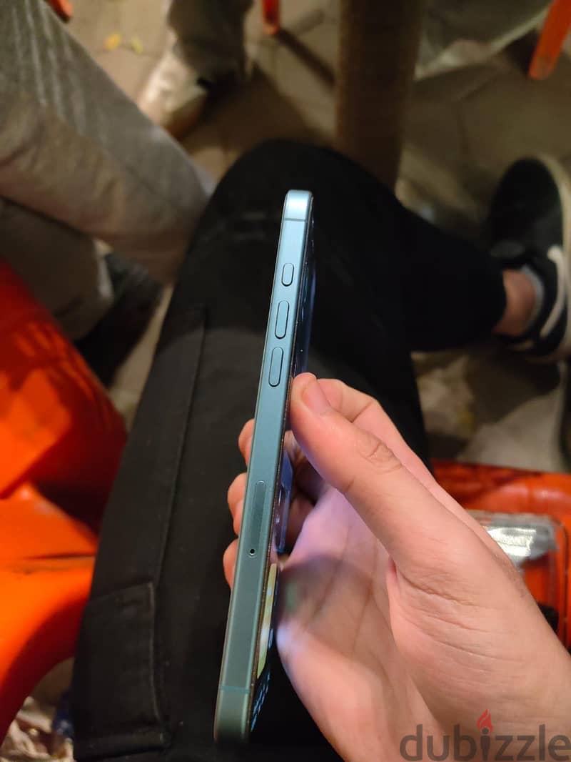 Apple - iPhone 16 Plus 1