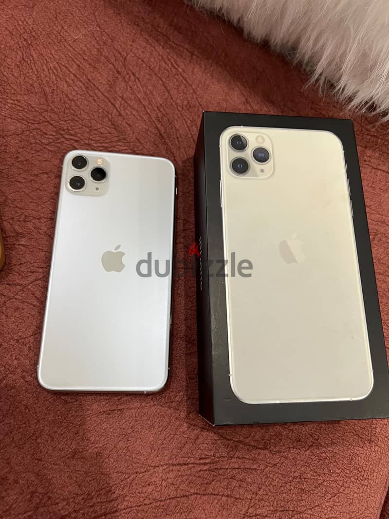 Apple - iPhone 11 Pro Max 4