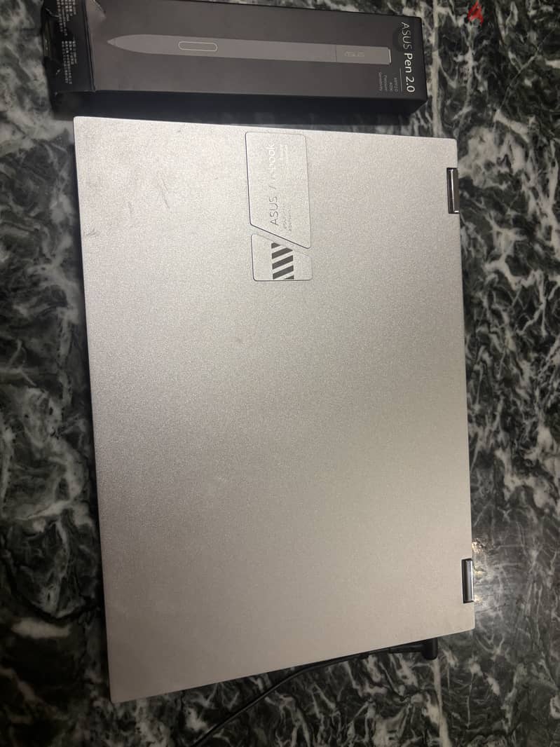 Laptop asus 4