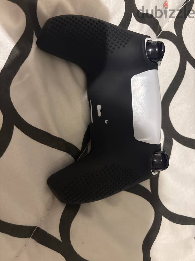 Playstation 5 controller 1