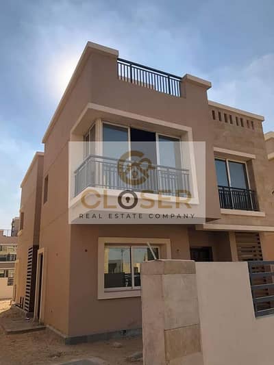 اخر فيلا استلام فوري حجز و تعاقد في تاج سيتي Taj city علي طريق السويس مباشرة