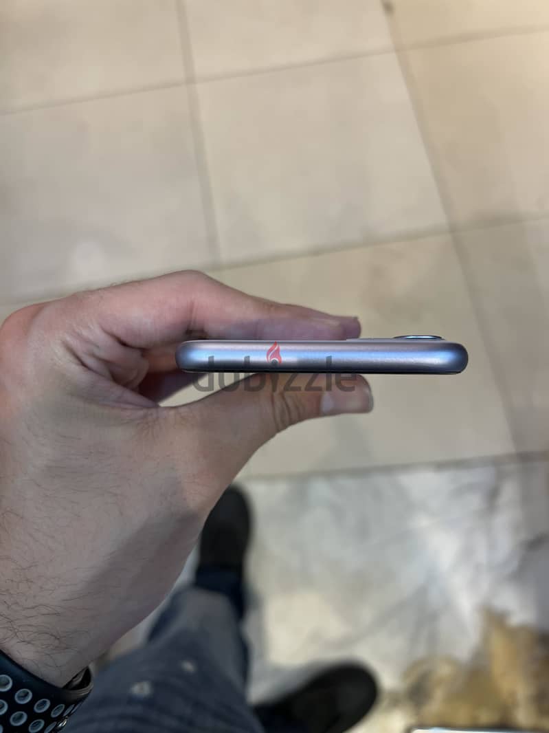 Apple - iPhone 11 1