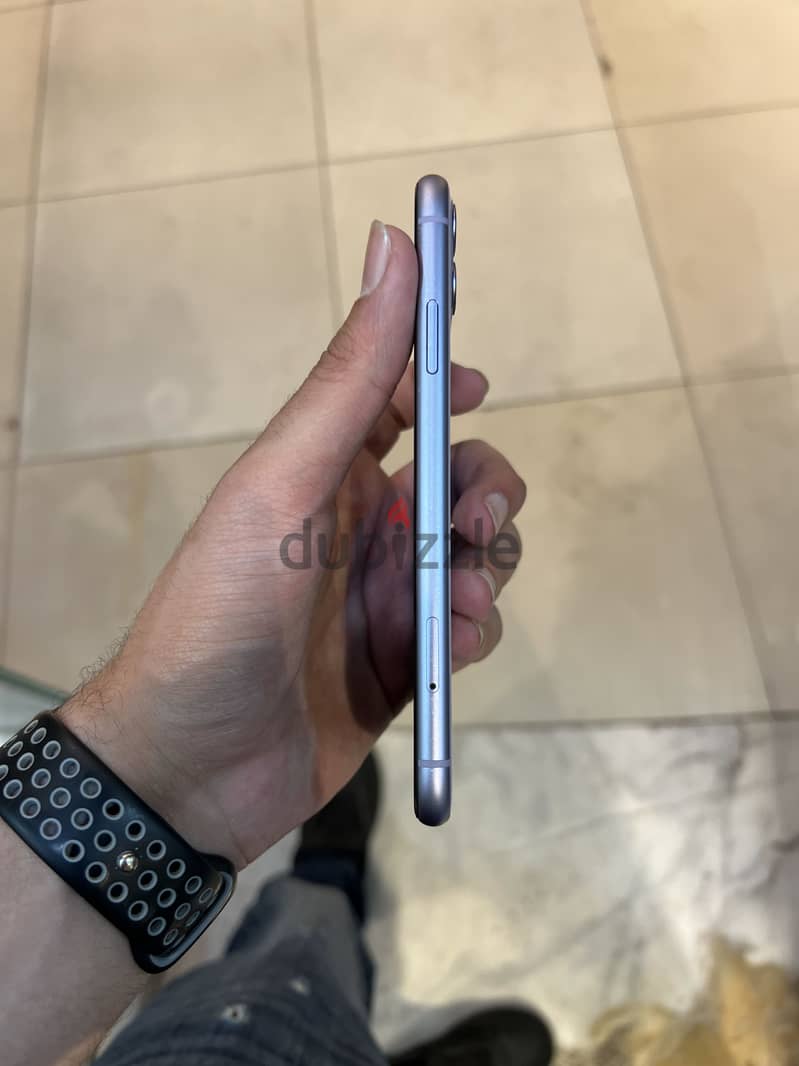 Apple - iPhone 11 3