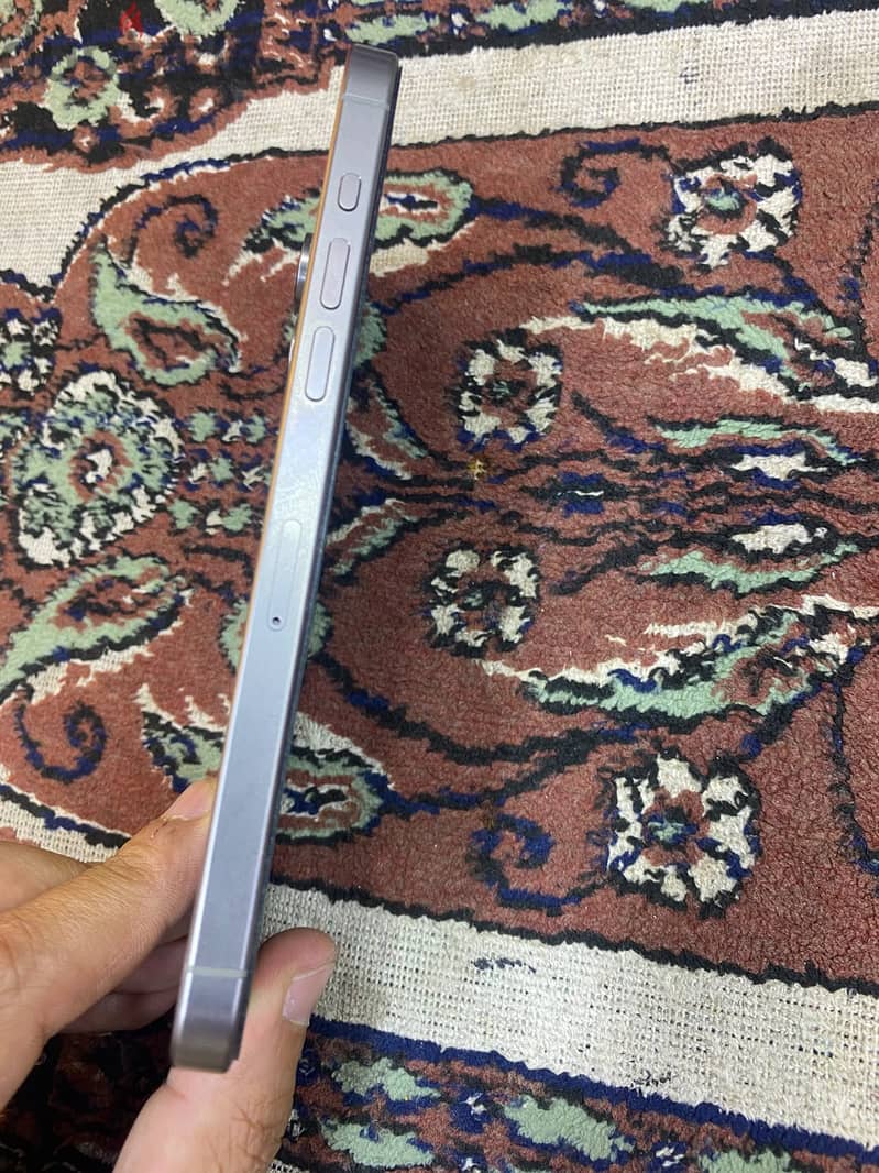 iPhone 15 Bro max 1