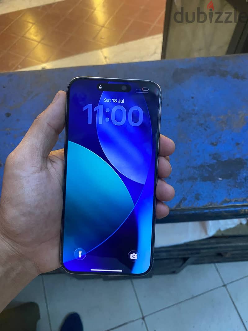 iPhone 15 Bro max 3
