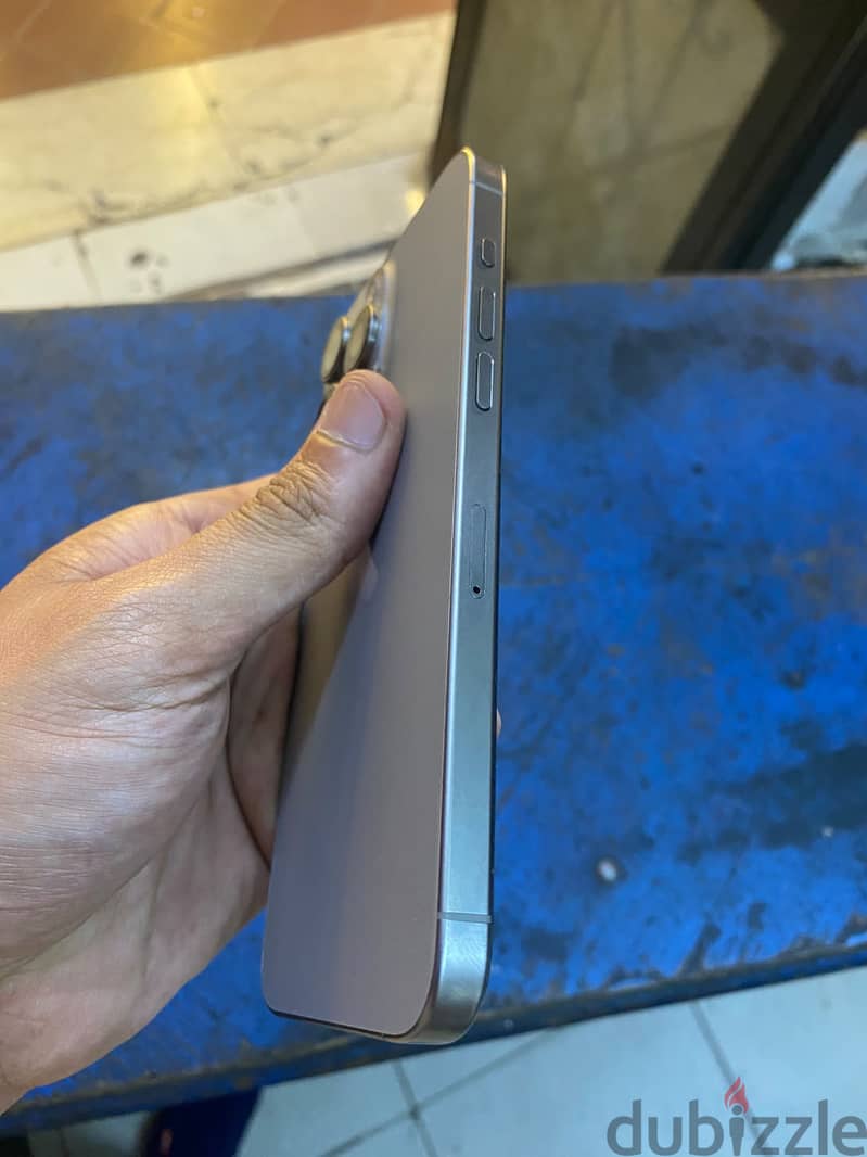 iPhone 15 Bro max 6