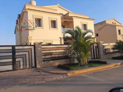 "امتلك فيلا نموزج V للبيع في مدينتي VG1 بحمام سباحة