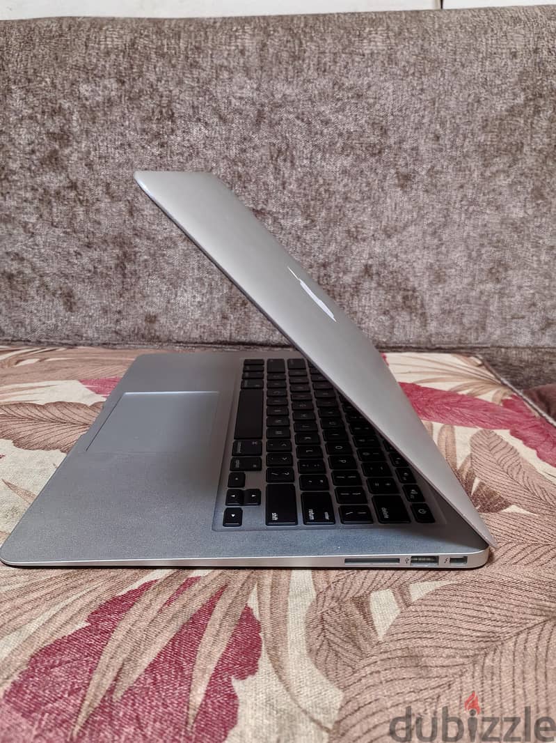 MacBook air 2017 ram 8 SSD 128 4