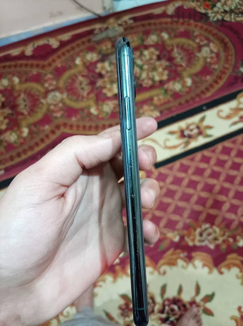 Apple - iPhone 11 Pro Max 3