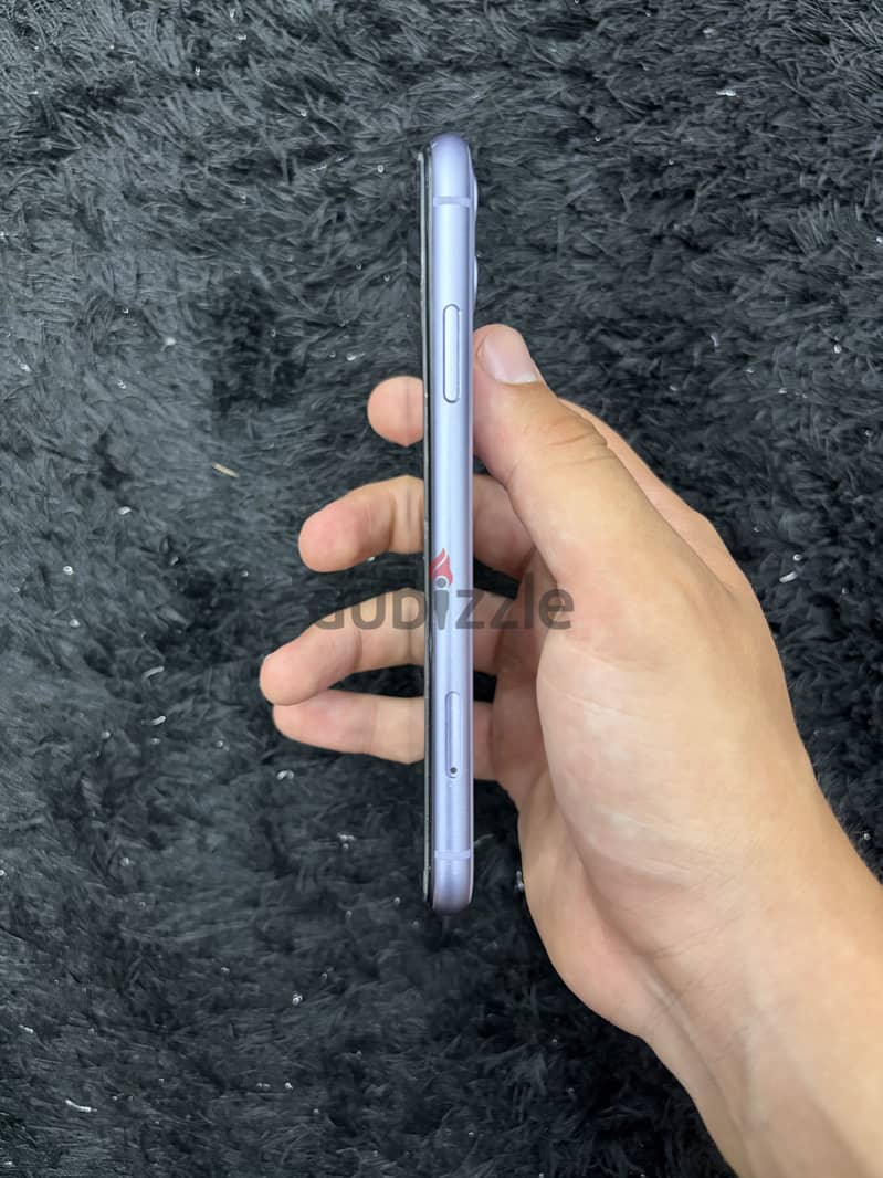 Apple - iPhone 11 4
