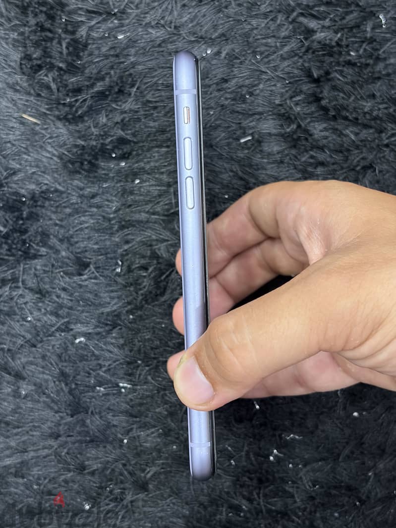 Apple - iPhone 11 5