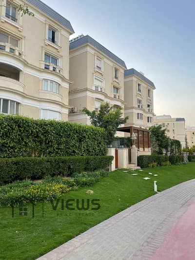 شقة 274م نصف تشطيب موقع متميز بحري ماونتن فيو هايد بارك Mountain view hyde park