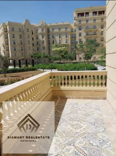 شقه للبيع متشطبه VIP استلام فوري جاهزه علي السكن في جاردن سيتي بالقرب من حي الوزارات والقصر الرئاسي بالتقسيط علي 15سنه