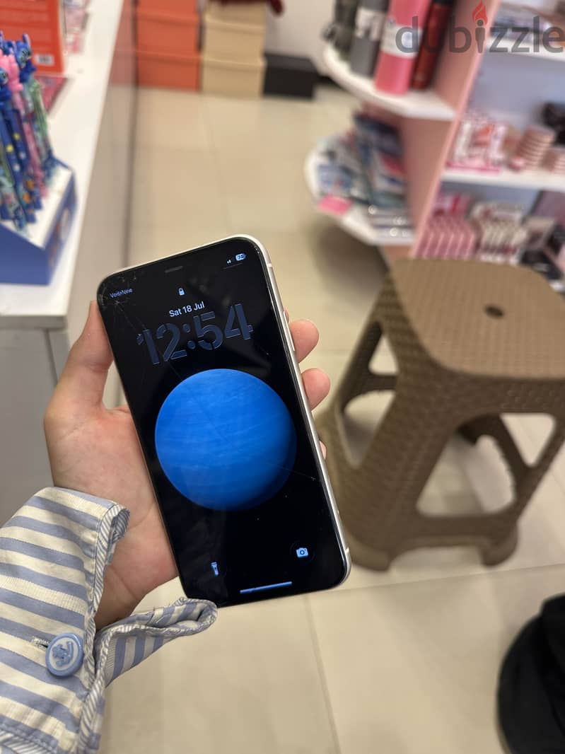 Apple - iPhone 11 6