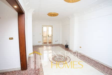 Don't Miss Out | 185 sqm Apartment for Sale in the Heart of Stanley with an Open View