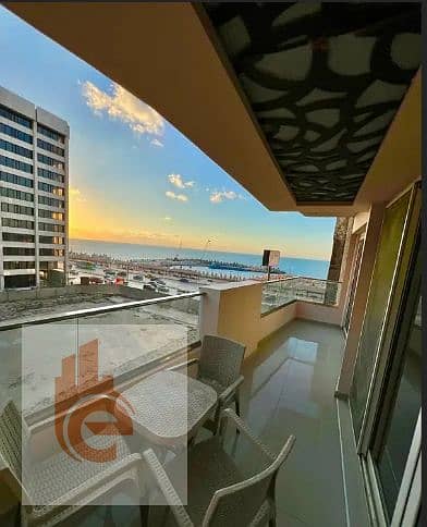 Furnished apartment in Bloran 175 m with a sea view / air conditioning