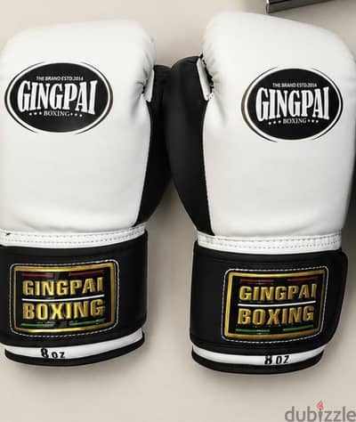 Boxing gloves مستور لم يستخدم