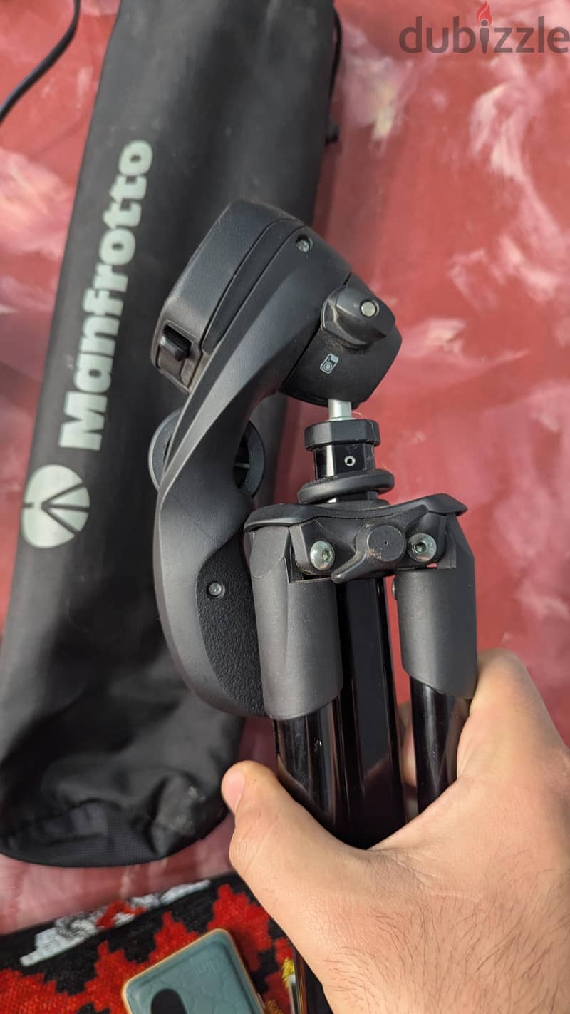 manfrotto compact action tripod 2