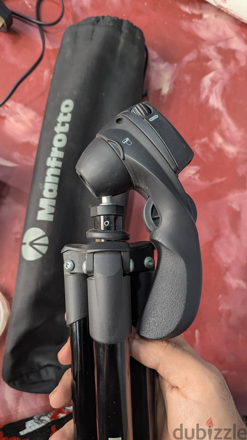 manfrotto compact action tripod 3
