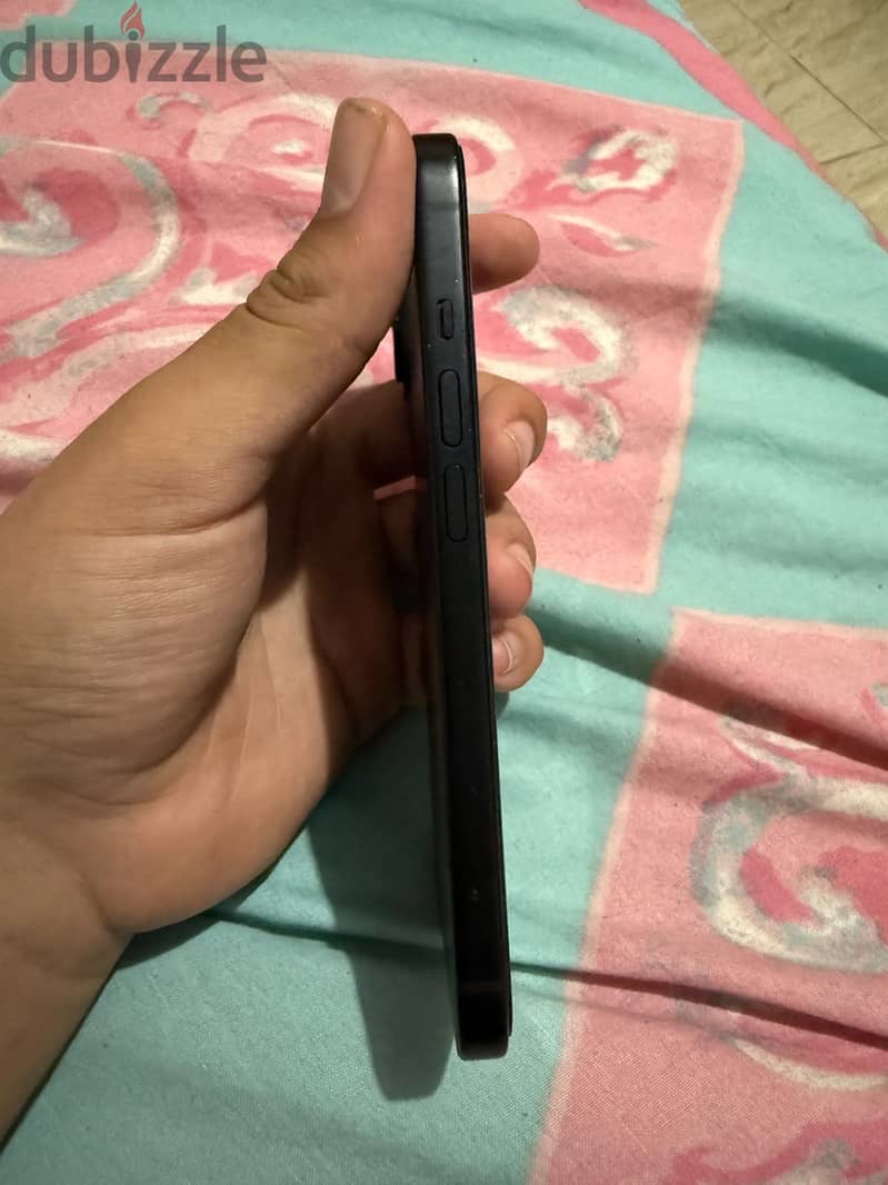 Apple - iPhone 15 4