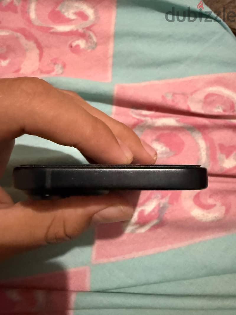 Apple - iPhone 15 7