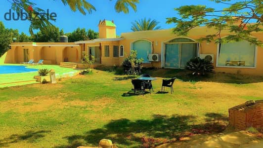 فيلا للايجار اليومي والمدد القصيرة بجوار مطار سفنكس