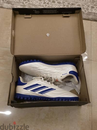 New addisas football shoes