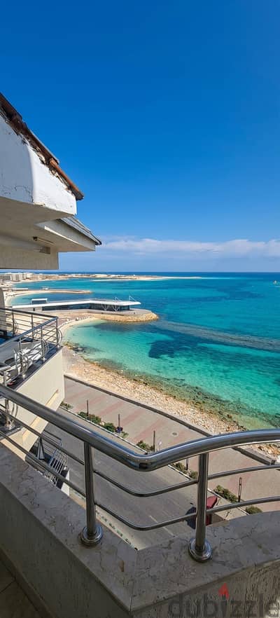 شقة مصيفية العوام مرسي مطروح صف اول علي البحرمكيف بالكامل انترنت مجانا