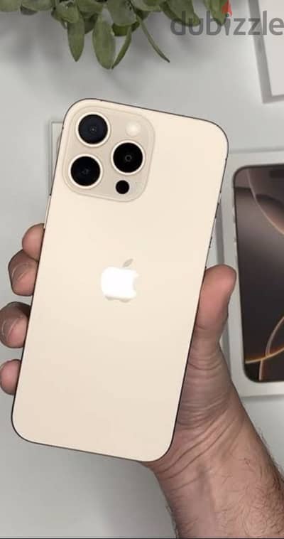 Apple - iPhone 16 Pro Max بطاريته ٨٩ خالص ضريبة ومعاه كل حاجه بتاعته