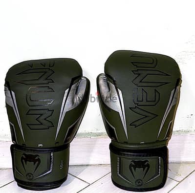 Venum Boxing Gloves 10 OZ