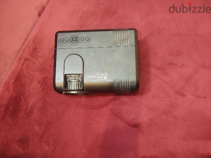 Projector L8 9