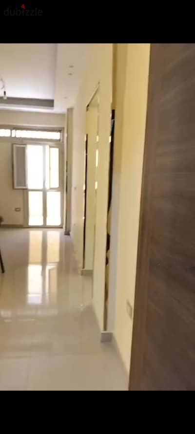 شقه للايجار في مدينة نصر المنطقة التاسعة سوبر لوكس اول سكن ثلاث غرف وثلاثه حمام ومطبخ مطلوب 18 الف شهري للعائلات