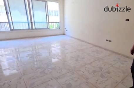 شقة ايجار في مدينة نصر حي السفارات   3 غرف نوم 2 حمام دور اول سلم  فى عمارات الفتح حي السفارات للعائلات  مطلوب ١٥ الف