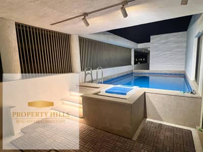 Fully finished penthouse in Golden Square for less than the original price, next to the Ceremonial Hall.