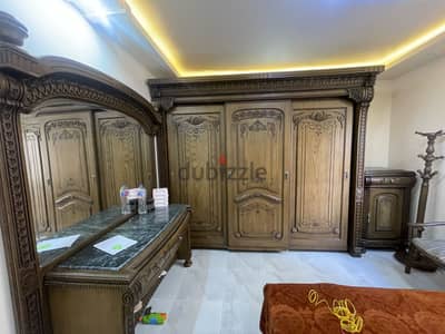 غرفة نوم خشب زان بحالة ممتازه  كالجديدة