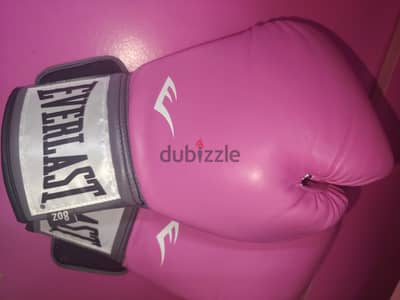 boxing gloves boxing gloves