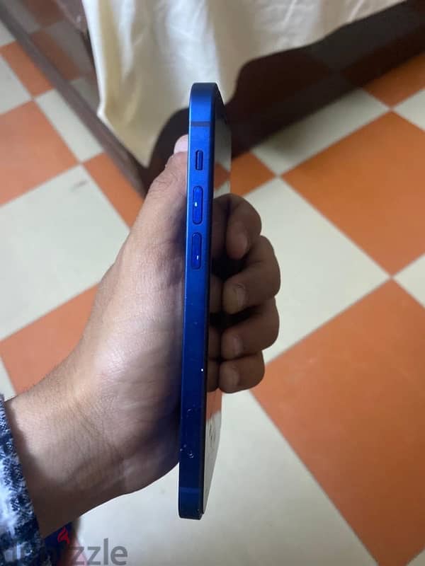 ايفون ١٢ عادي 5