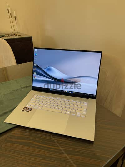 Laptop ASUS Zenbook S16 | 32GB RAM | 2TB SSD | Ryzen AI – Like New