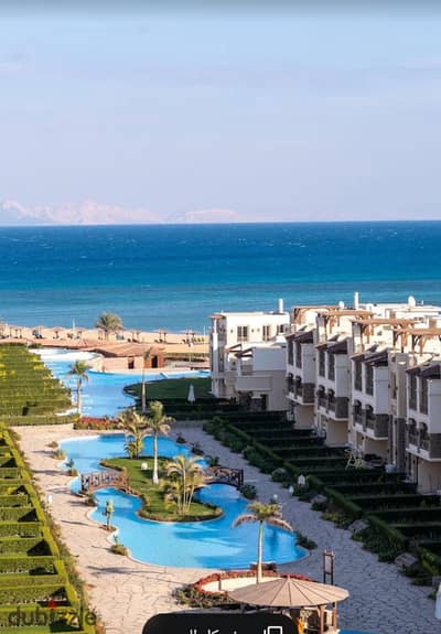 Furnished hotel chalet first residence ground floor with garden in Blue Blue village, Ain Sokhna 115 meters + garden 60 meters and 3 rooms with a swimming pool view near the beach, 3 rooms and 2 bathrooms, all included in the price