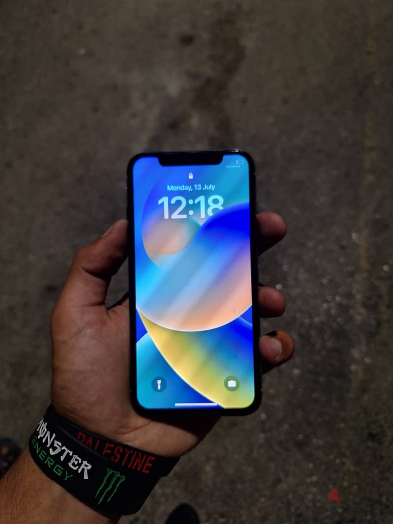 iPhone X 64G 1