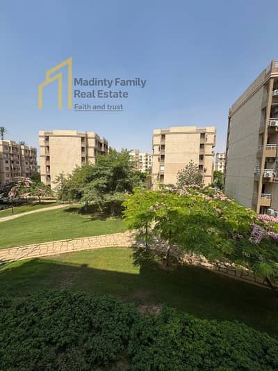 Apartment for rent in Madinaty with an area of 131m b6 wide garden view