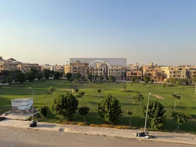 للبيع فى ارقى مناطق التجمع الخامس بحى جنوب الاكاديميه بالقرب من كايرو فيستيفال و الداون تاون و التسعين الشمالى
