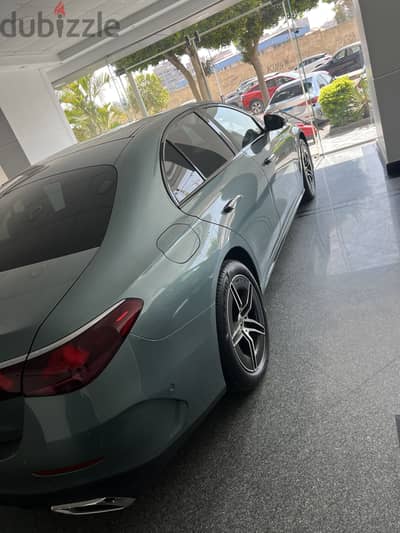 Mercedes-Benz E300 2024