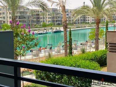 شالية على اللاجون للايجار قرية مراسى مارينا الساحل الشمالي