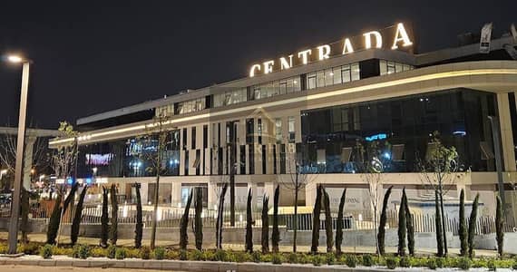 محل للإيجار في مول Centrada Plaza بميدان جهينة | 40 متر | موقع مميز بجوار الفود كورت وعلى المحور الرئيسي