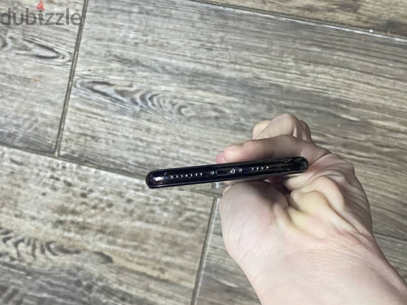 Apple - iPhone 11 Pro Max 3