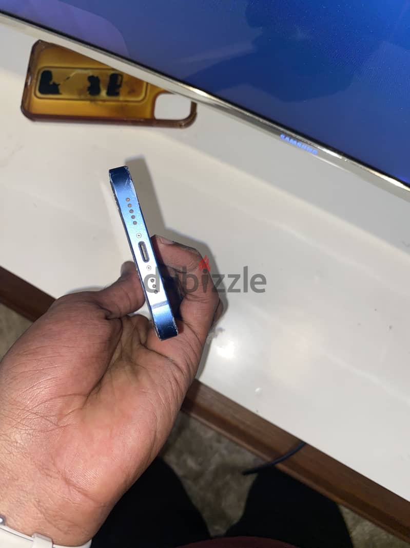 Apple - iPhone 13 5