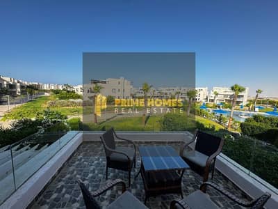 Chalet 4 bedrooms view pool first floor